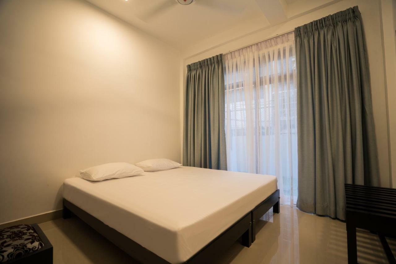 Kozy B&B Dehiwala-Mont Lavinia Extérieur photo